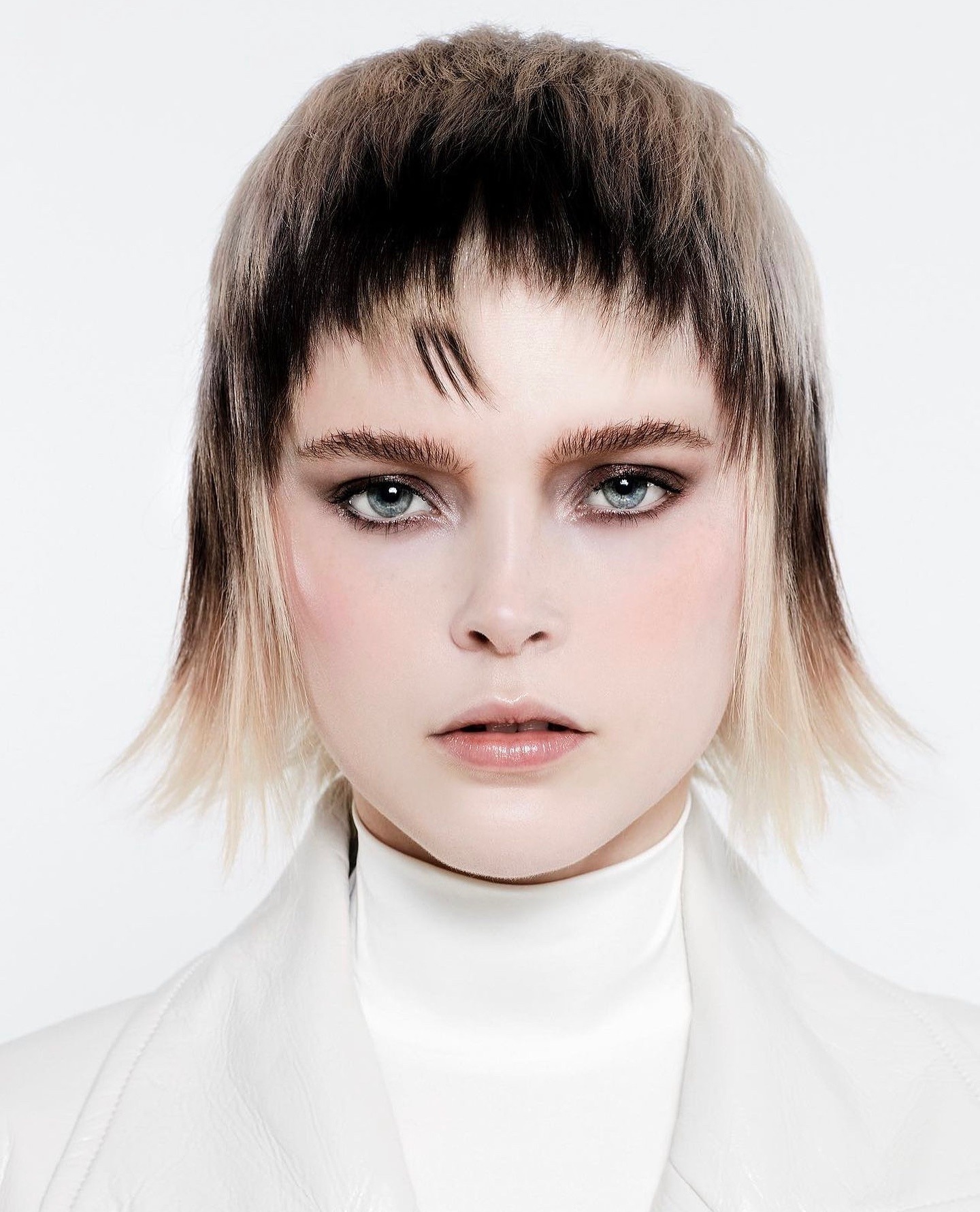 STYLING Magazine | Inspirational 🫶
𝐇𝐚𝐢𝐫𝐝𝐫𝐞𝐬𝐬𝐞𝐫’𝐬 𝐉𝐨𝐮𝐫𝐧𝐚𝐥 𝐁𝐫𝐢𝐭𝐢𝐬𝐡 𝐇𝐚𝐢𝐫𝐝𝐫𝐞𝐬𝐬𝐢𝐧𝐠 𝐀𝐰𝐚𝐫𝐝𝐬 𝐒𝐜𝐡𝐰𝐚𝐫𝐳𝐤𝐨𝐩𝐟 𝐏𝐫𝐨𝐟𝐞𝐬𝐬𝐢𝐨𝐧𝐚𝐥 𝐁𝐫𝐢𝐭𝐢𝐬𝐡 𝐂𝐨𝐥𝐨𝐮𝐫 𝐓𝐞𝐜𝐡𝐧𝐢𝐜𝐢𝐚𝐧 𝐨𝐟 𝐭𝐡𝐞 𝐘𝐞𝐚𝐫 𝐰𝐢𝐧𝐧𝐢𝐧𝐠 𝐜𝐨𝐥𝐥𝐞𝐜𝐭𝐢𝐨𝐧...𝐏𝐑𝐈𝐒𝐌.

𝐂𝐫𝐞𝐝𝐢𝐭𝐬:
𝐇𝐚𝐢𝐫 - @suziemcgillhair_
𝐌𝐔𝐀 - @jakmorganmakeup
𝐏𝐡𝐨𝐭𝐨𝐠𝐫𝐚𝐩𝐡𝐞𝐫 - @myhairphotography
𝐒𝐭𝐲𝐥𝐢𝐬𝐭 - @clairefrithstyle